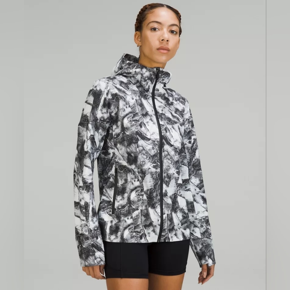 Lululemon water proof jacket